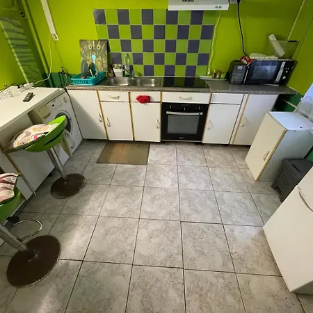 Entree Independant, Sous Sol Eclaire, Cuisine, Sdb Wc, Jardin Apartment *